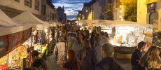 Marché nocturne de Carnac © Fanch Galivel