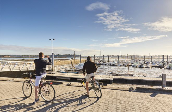 cyclistes-port-locmariaquer-alexandre-lamoureux-baiedequiberon-oti-2.jpg