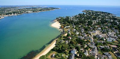In La Trinité Sur Mer A Campsite With Direct Access To The